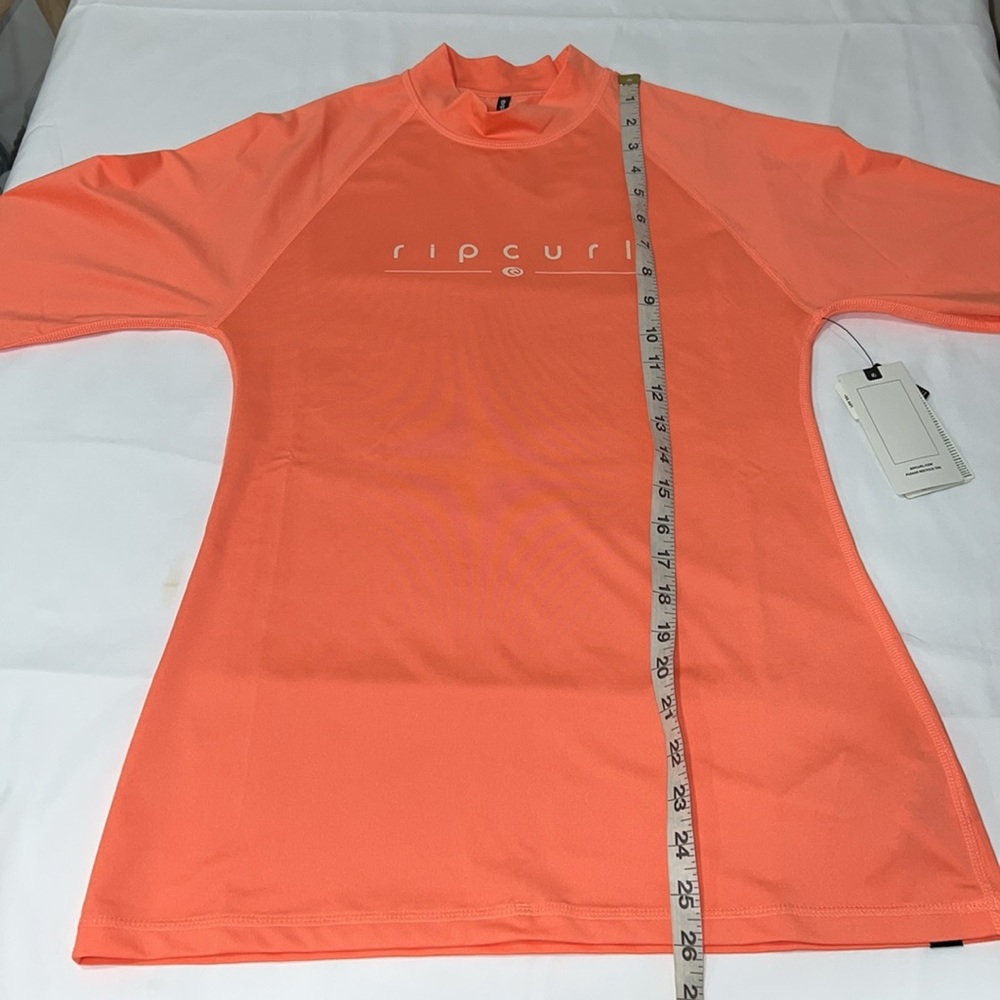RIP CURL Golden Rays LS Rash Guard
- Coral, M - Picture 7 of 12